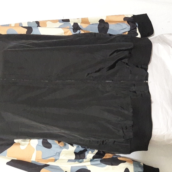 Light Women Jacket Black Size XL Camo Sleeves Fully Lined Front Zipper … - Picture 7 of 14